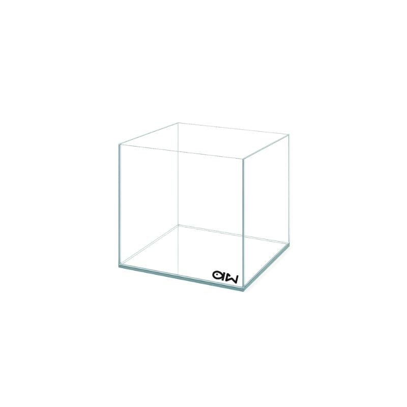 Pecera  con forma de cubo - Acuario Acuaworld.